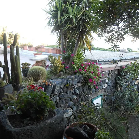 Dammuso Siba Apartman Scauri